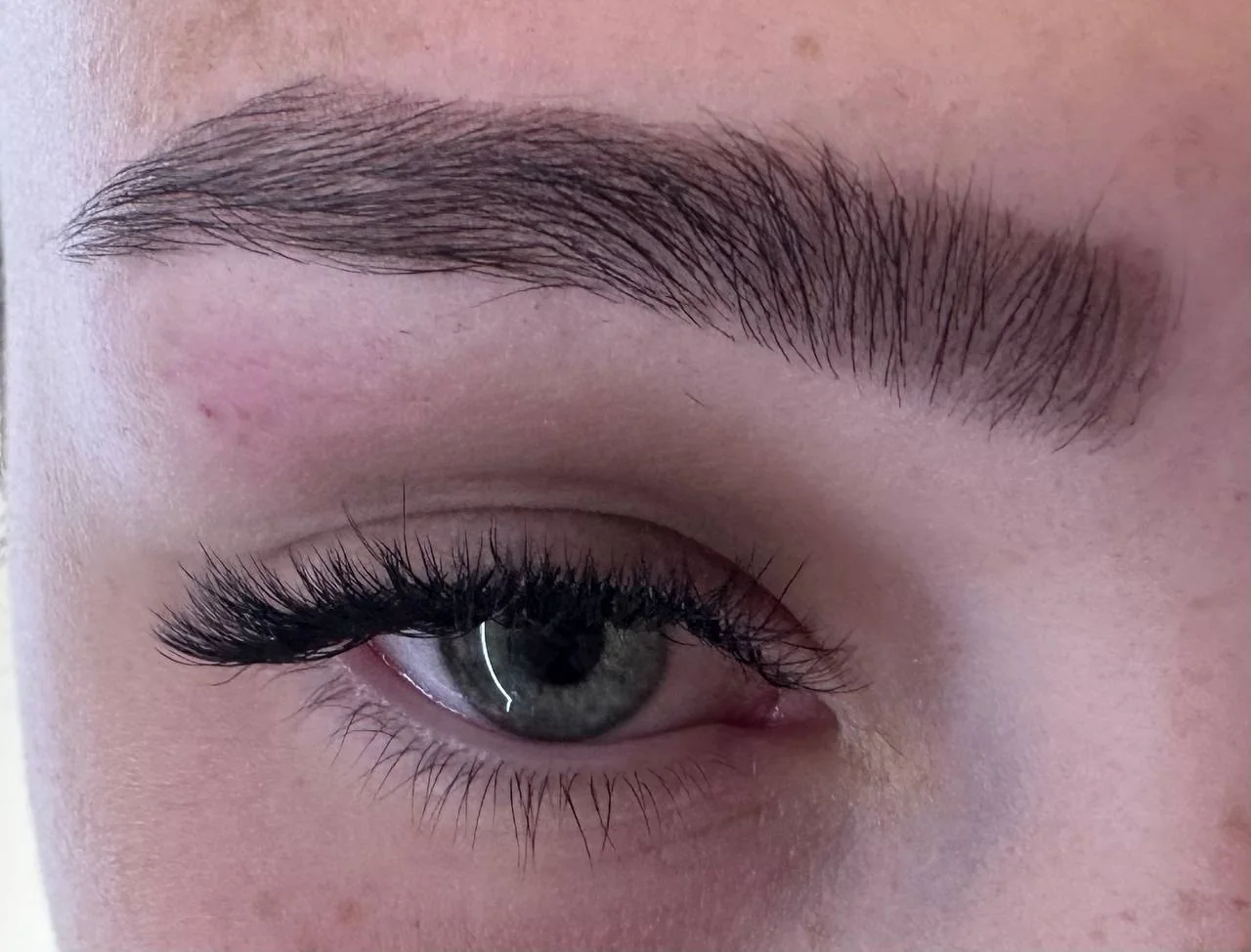 Lash detail